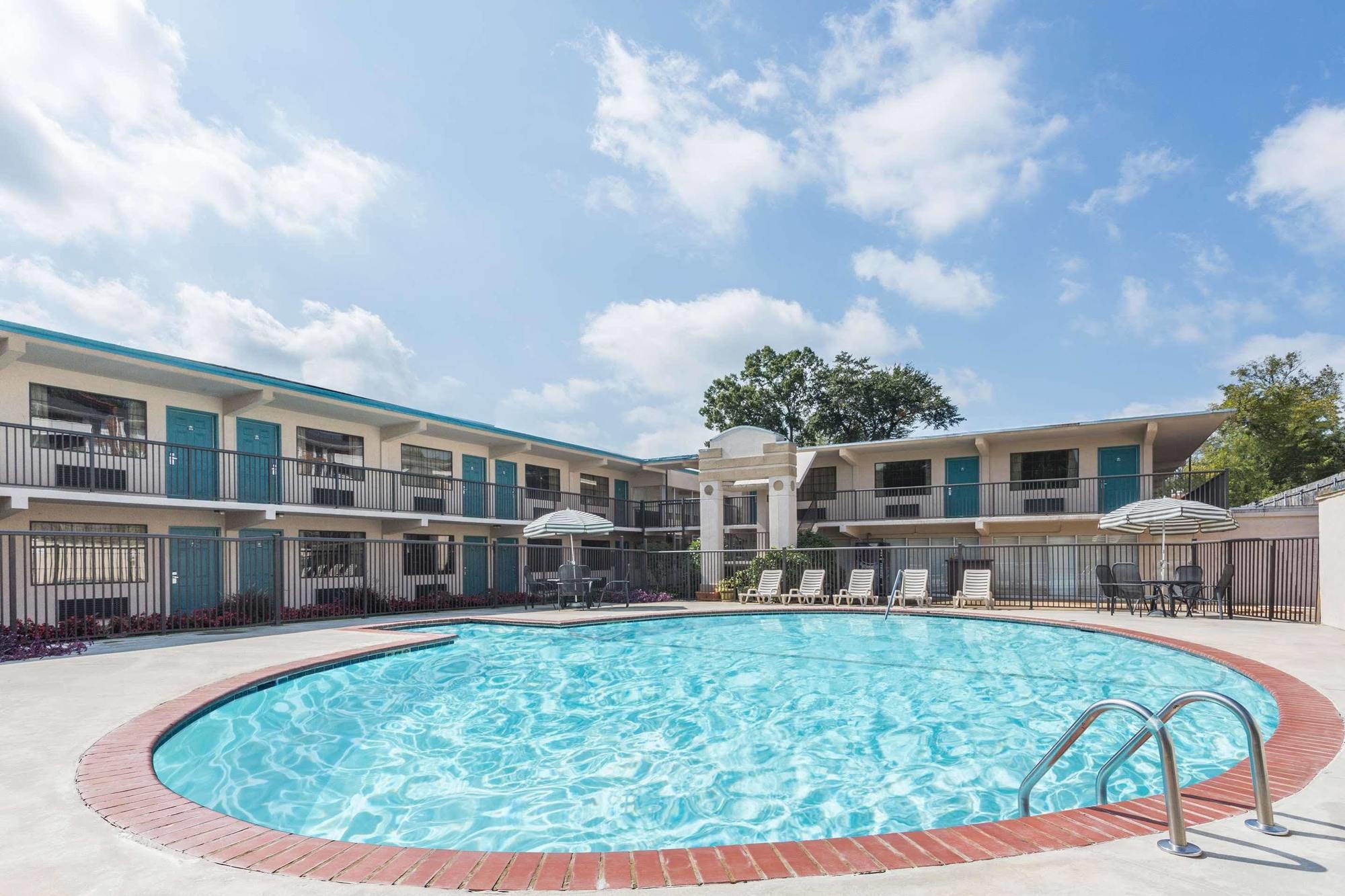 Days Inn By Wyndham Athens Luaran gambar